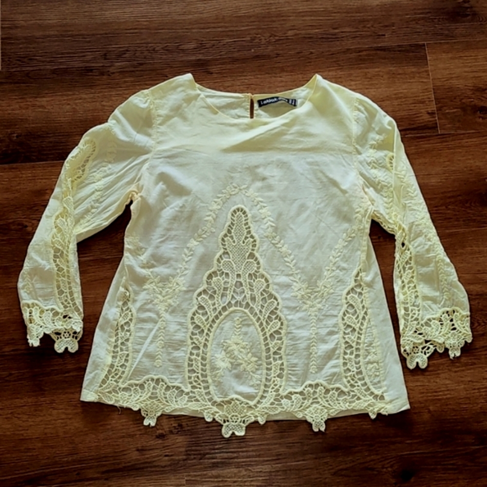 Lookbook Store Shirt